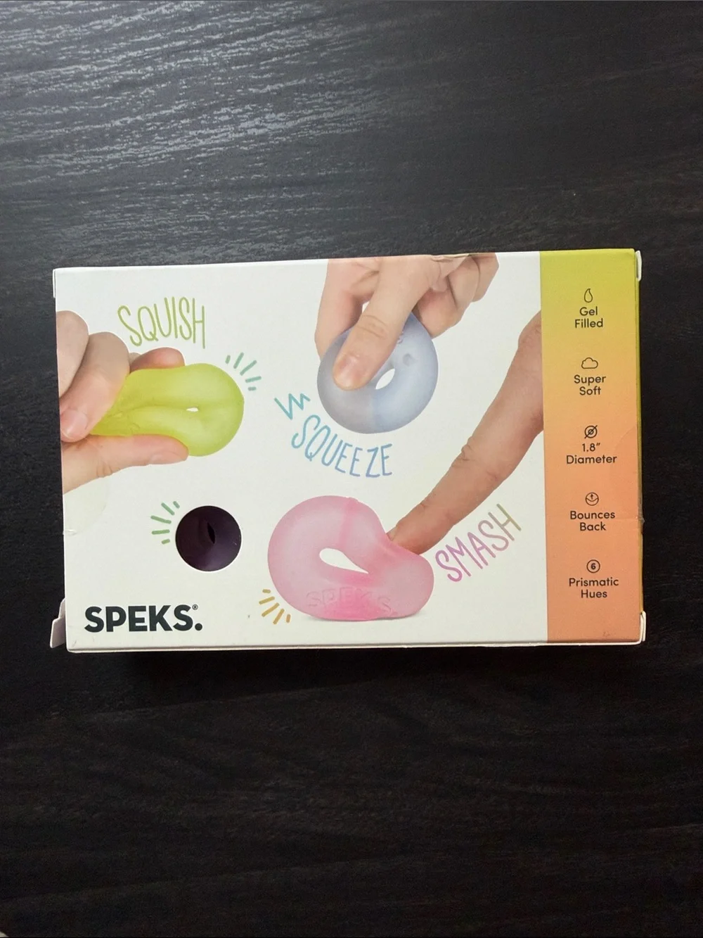 Speks. speks pastel